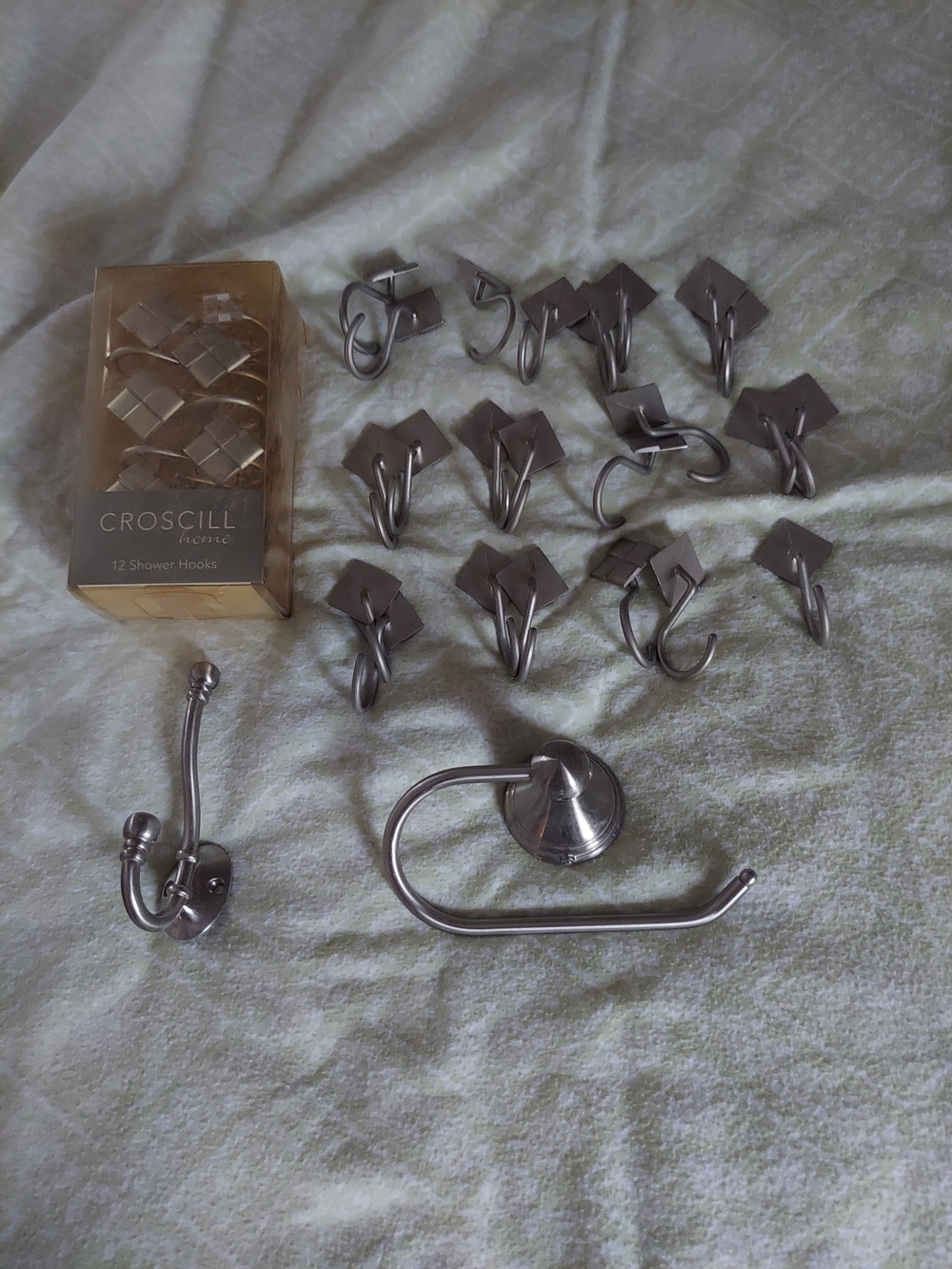 Croscill Brushed Silver Bathroom Hardware and Shower Hooks Set